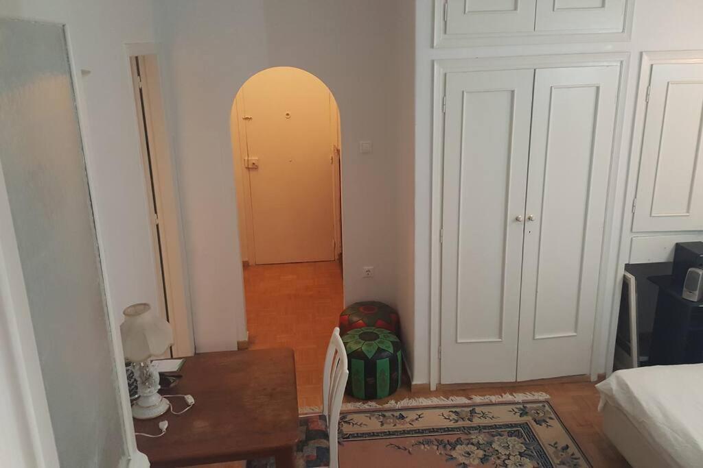 Central Studio Apartment Next To Plaka Athènes Extérieur photo